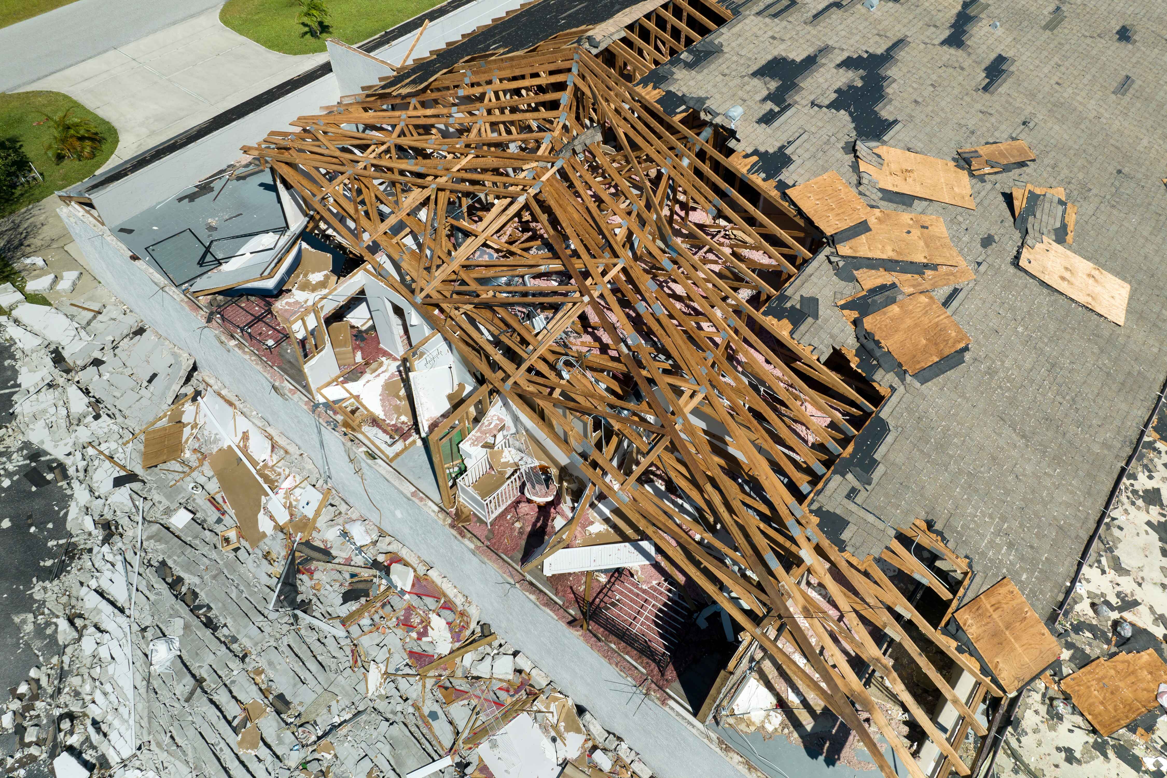 damaged-house-roof-and-walls-after-hurricane